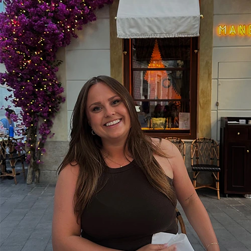 Fleur van de Kaa - Communications & Operations